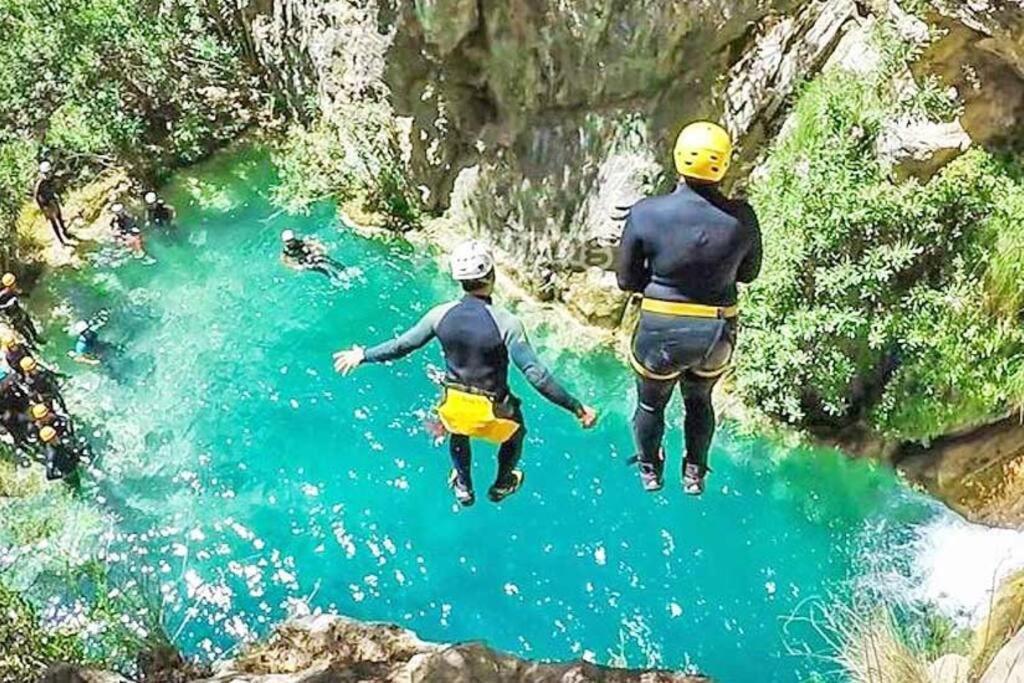 Las Gondolas Y El Mar Almuñécar Exteriér fotografie